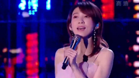 戴佩妮在电影频道传媒荣誉之夜演唱多首歌曲