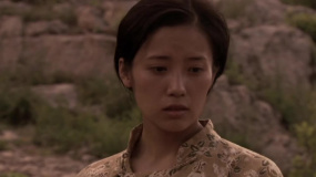女人為了兒子的清譽(yù)，跳入井里自盡