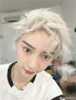 酷炫撕漫女！楊穎曬寫真花絮照 銀色短發(fā)中性風(fēng)十足