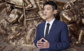 杜江说会把一些电影中的服饰珍藏起来