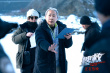 電影《搜救》引熱議 導(dǎo)演羅志良片場(chǎng)工作照曝光