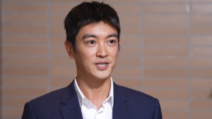 演员杜江：在党的指引下攀登艺术高峰