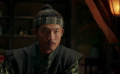 展護(hù)衛(wèi)闖入宴會(huì)，與捕快一起緝捕壞人