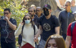 克里斯·埃文斯与女友现身街头 形影不离甜蜜无间