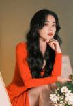 港風(fēng)美人！趙麗穎復(fù)古寫真 大波浪配紅裙大秀美腿