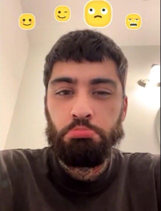 Zayn參與表情符號挑戰(zhàn)的視頻截圖