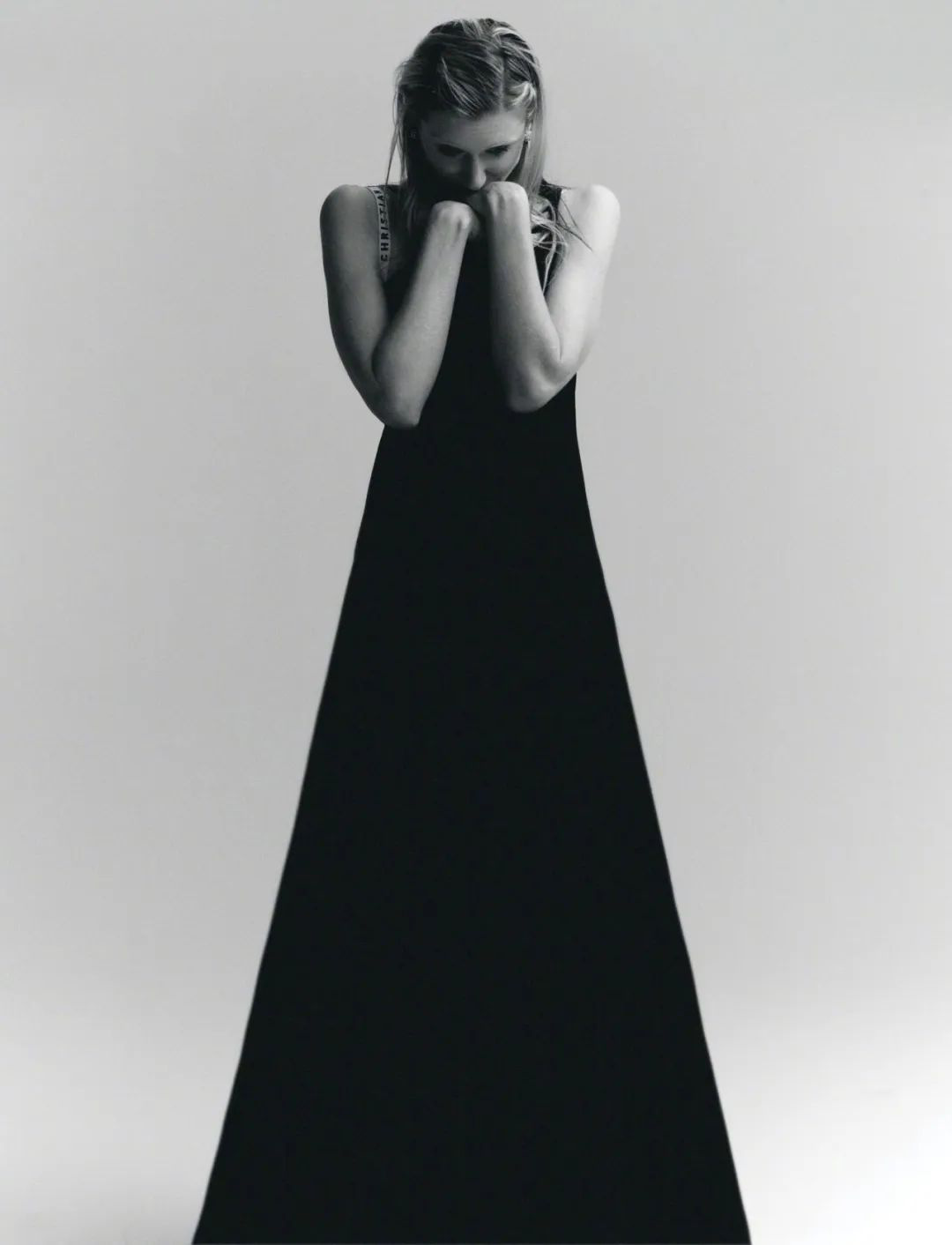图片[8]-伊丽莎白·德比茨基这气质，真的绝-PPOBM时尚