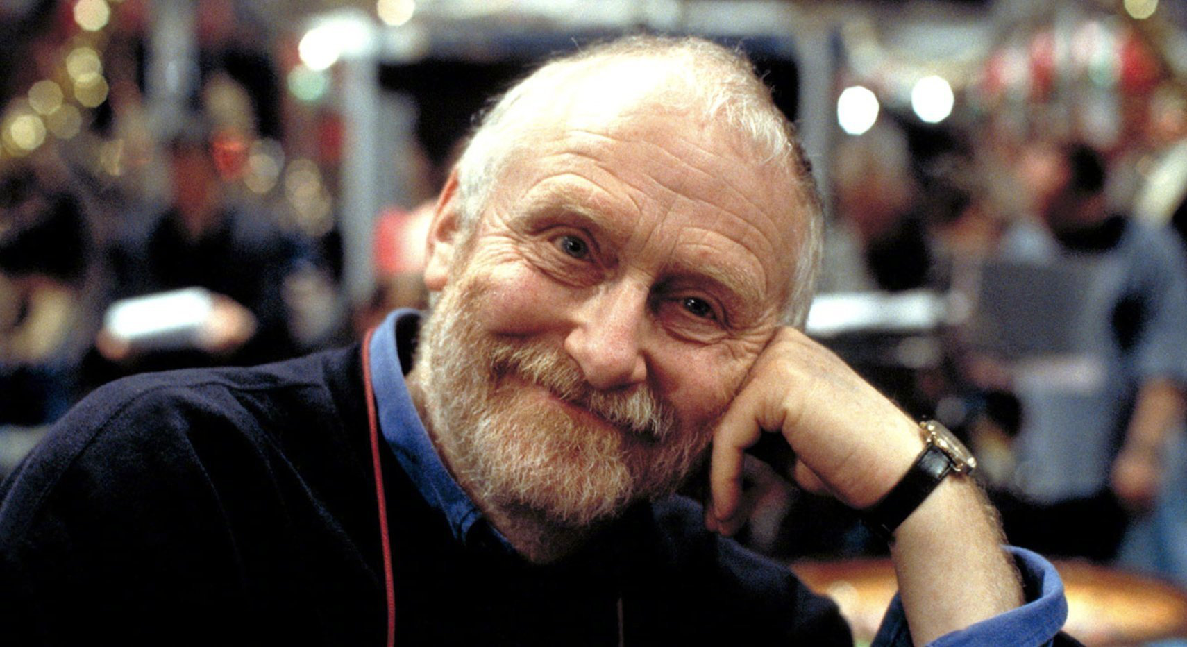 英国著名导演迈克·霍奇斯去世 享年90岁