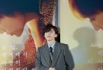 日前，日本人气偶像、演员道枝骏佑受邀赴韩国首尔，出席其主演电影《今夜，这段恋情将从世上消失》（下文简写为：《世恋》）记者招待会。