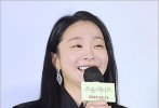 当地时间2月3日，韩国首尔，翻拍自《七月与安生》的韩国电影《再见，我的灵魂伴侣》举行发布会，主演金多美、全素妮、边佑锡等出席了此次活动。
