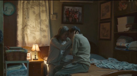 韩延新作《我爱你！》发布“爱到老”预告片