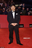 中岛裕翔主演《窨井盖》柏林首映 亮相红毯太梦幻