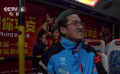 《保你平安》沈陽(yáng)路演 主創(chuàng)影迷大巴車?yán)餃嘏嘁?jiàn)