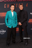 甄子丹亮相《疾速追殺4》首映 美國武術家“跪拜”