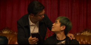大鹏贾冰吻戏真亲嘴！《保你平安》曝正片片段