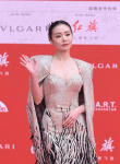 美丽的代价！高叶晒手臂划痕照 自侃被礼服鲨疯了