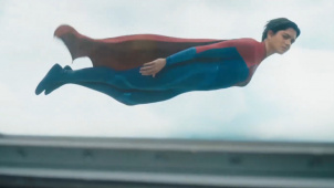 DC超级英雄电影《闪电侠》发布新预告