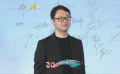 董潤(rùn)年亮相第30屆大學(xué)生電影節(jié)“青春之夜”紅毯