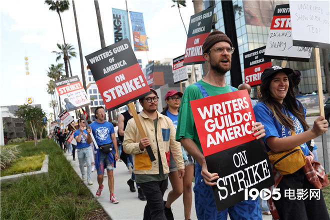 《刀锋战士》因好莱坞罢工推迟 原计划于6月开拍