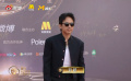 演员邓超现身2023微博电影之夜红毯