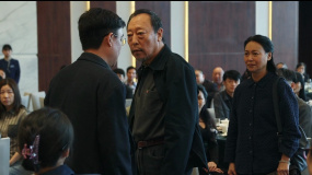 《我愛(ài)你！》發(fā)布“大鬧孝宴”特輯，眾主創(chuàng)解讀“孝宴”名場(chǎng)面