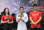8月18日晚，动画电影《雪域少年》在北京举办首映礼，导演路奇、编剧王运生、路武楠等主创出席首映礼现场交流活动。

