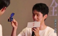 《燃冬》首映刘昊然戴汪汪队手表