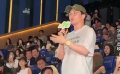 蘇有朋亮相《學(xué)爸》首映 分享童年往事
