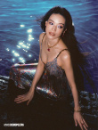 舒淇梦幻霞光下化身美人鱼 身姿婀娜尽显野性之美