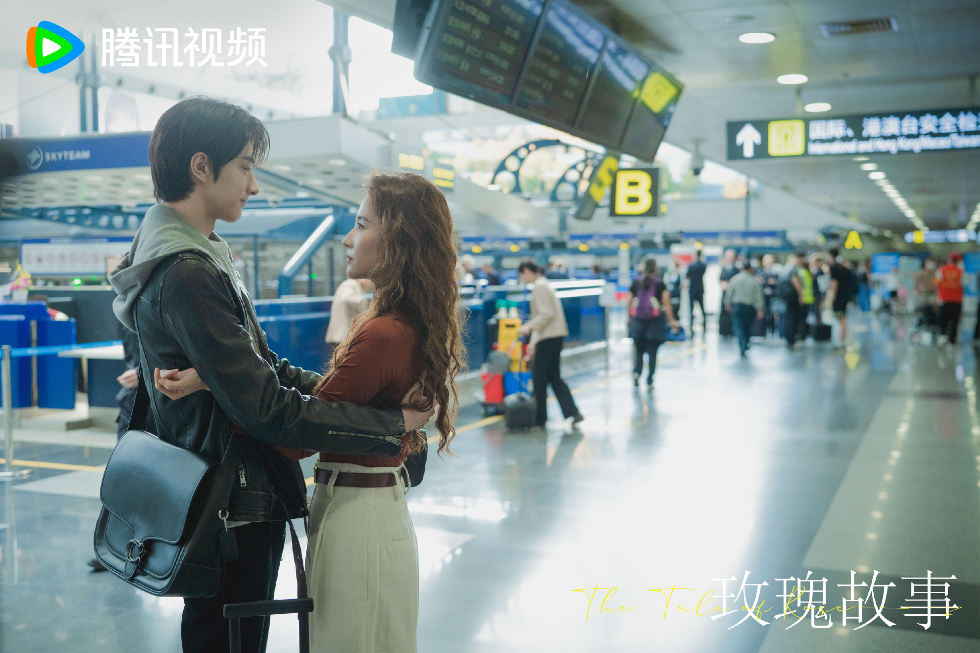 《玫瑰故事》剧照首次曝光 刘亦菲热吻男友！(图3)