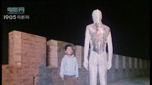 35年前的国产科幻电影，小男孩天生带电，竟然还能召唤外星人
