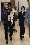 尼古拉斯·凯奇1岁混血女儿曝正面照 29岁娇妻素颜超嫩