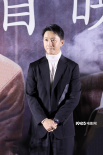 韩庚新作《我爸没说的那件事》首映 看哭卢靖姗
