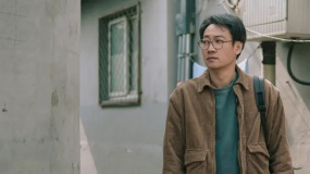 聚焦《白塔之光》 谷文通在逃避什么？