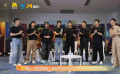 《三大隊(duì)》主演們合唱《少年壯志不言愁》