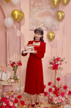 美了一辈子！赵雅芝庆祝70岁生日 身穿红裙戴皇冠美艳动人
