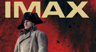 《拿破仑》发布IMAX海报 华金·菲尼克斯霸气亮相