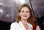 当地时间2023年12月4日，英国伦敦，电影《法拉利》举行首映式，导演迈克尔·曼，携主演亚当·德赖弗、佩内洛普·克鲁兹、谢琳·伍德蕾等亮相。