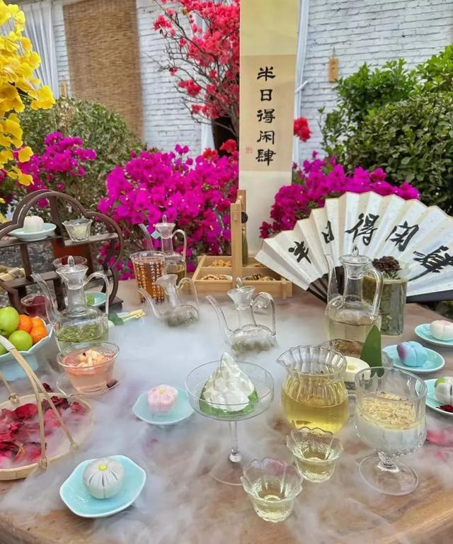 围炉冰茶又火了,年轻人为何钟情围炉?