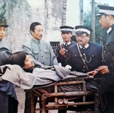 特殊身份的警官
