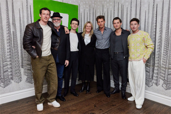 《空战群英》伦敦放映 奥斯汀·巴特勒、卡哥现身