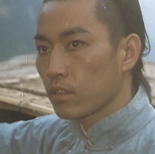 峡江疑影