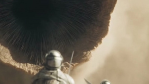大银幕看《沙丘2》才够震撼 荒蛮又科幻的沙丘镜头美学