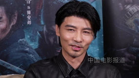 張晉：《陌路狂刀》妝造像半永久的“煙熏妝”