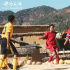 今日影评 |《屋顶足球》：一场山村里的足球梦！