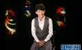 张一山领衔飙红歌 时尚型男靓女高唱“青春之歌”