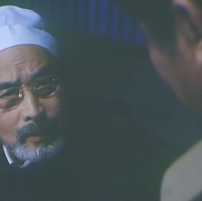 十字架下的魔影