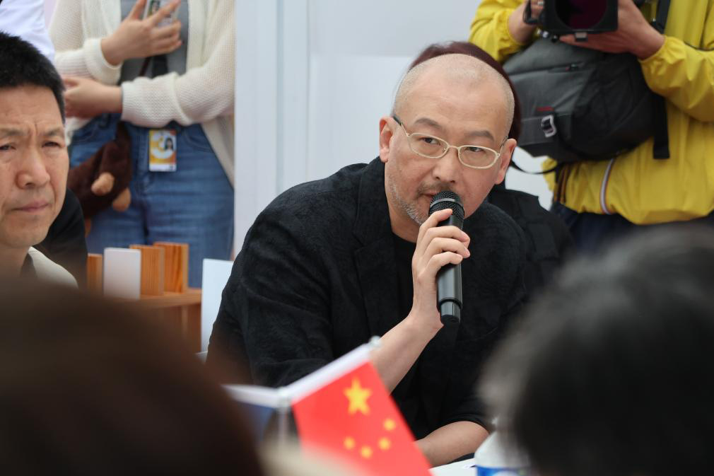 开云中国官网中外电影人在戛纳电影节上共话交流合作(图1)