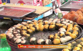 周小斌帶金澤逛沈陽(yáng)早市 介紹特色小吃粘豆包