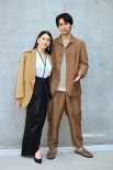 同框胡歌!片寄涼太、土屋太鳳婚后首合體出席活動